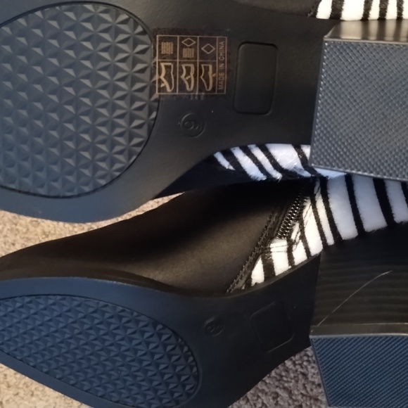 BRAND NEW WOMEN BOOTS SIZE 8 SIZE 9 - Picture 5 of 6